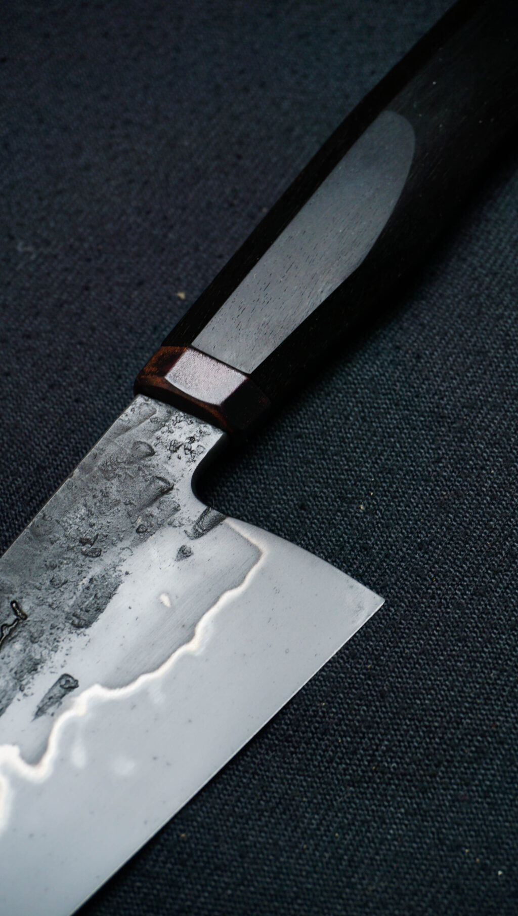 Chef knife 21,5 cm (honyaki). Ebony and copper.
