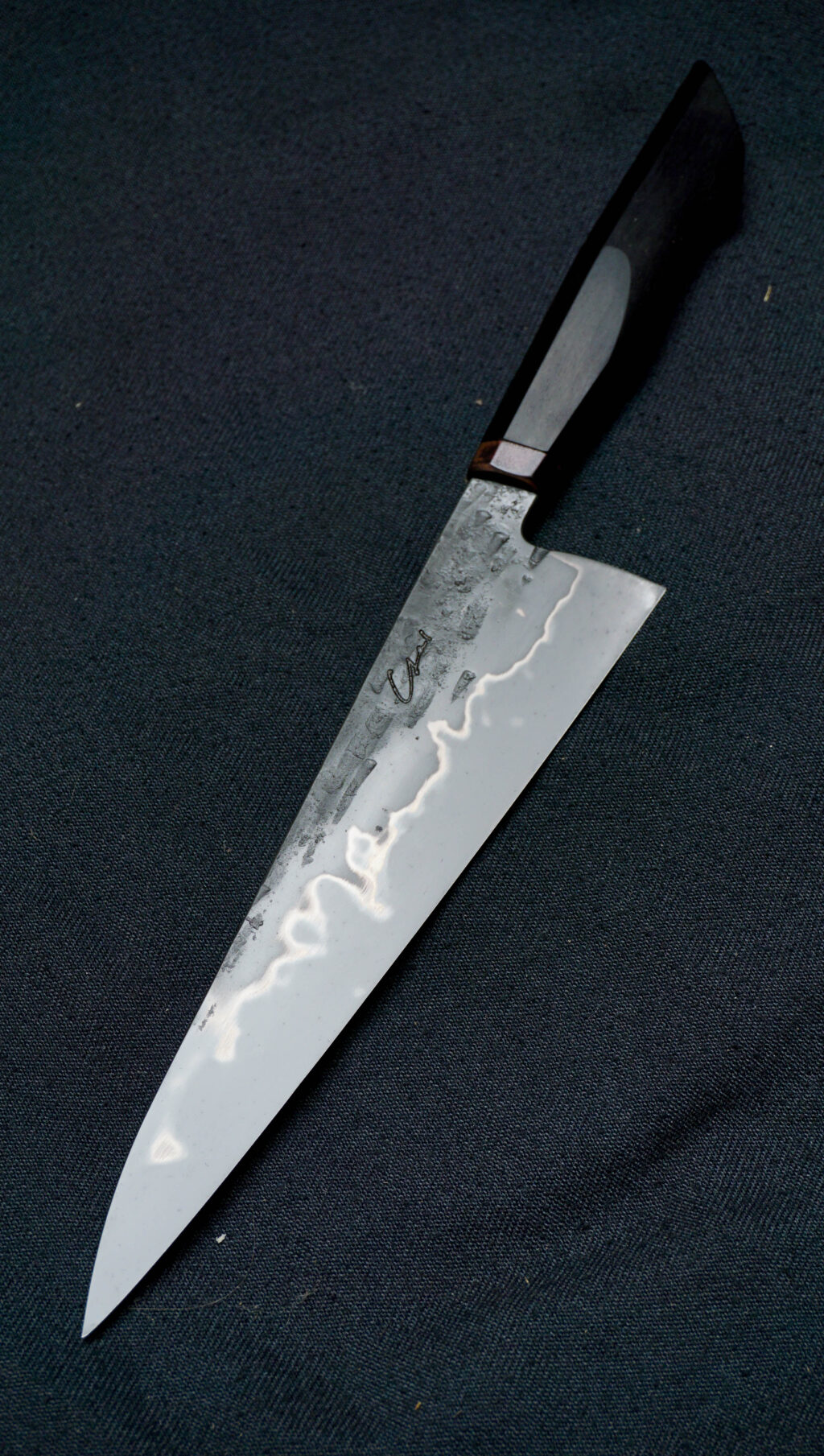 Chef knife 21,5 cm (honyaki). Ebony and copper.