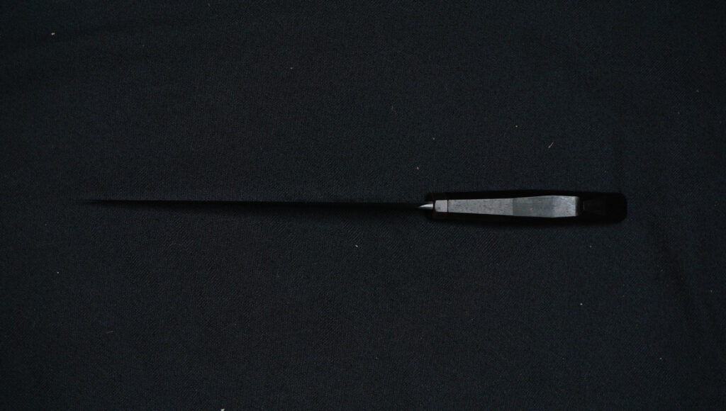 Chef knife 21,5 cm (honyaki). Ebony and copper.