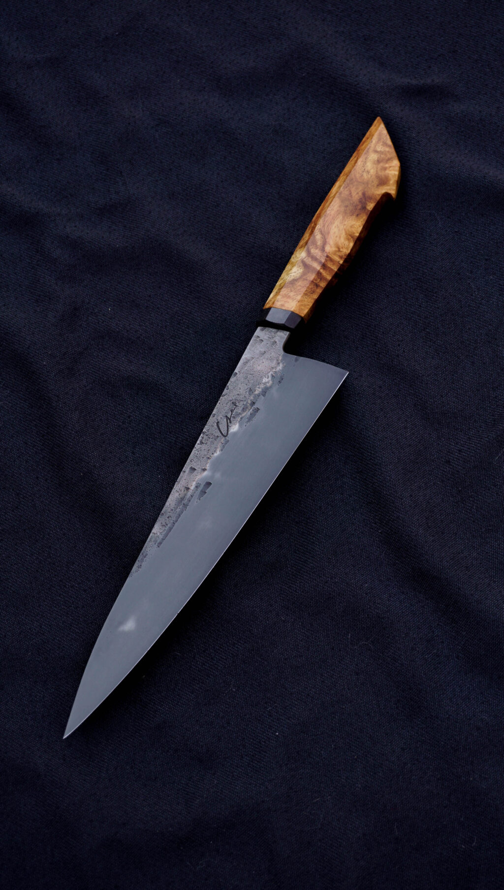 Chef knife 22 cm. 26c3. Unknown burl, copper.