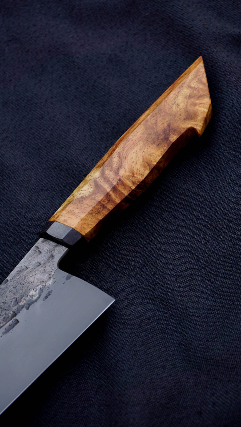 Chef knife 22 cm. 26c3. Unknown burl, copper.