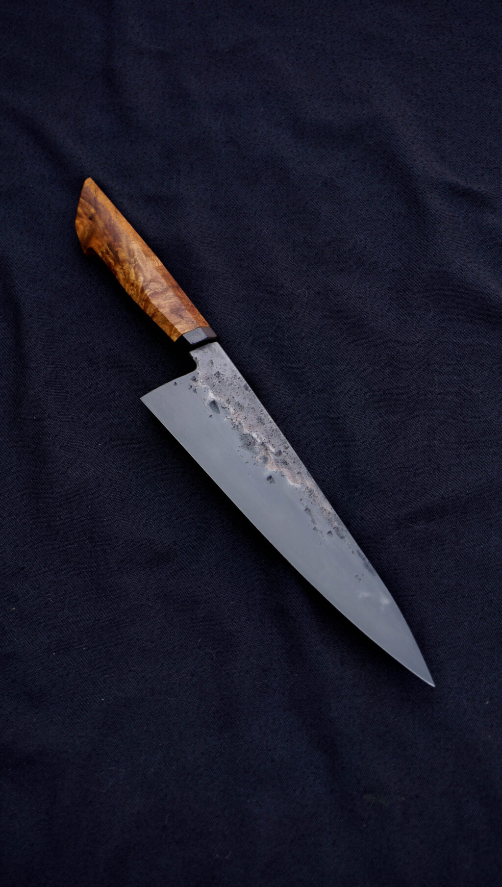 Chef knife 22 cm. 26c3. Unknown burl, copper.